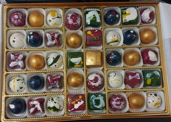 Özel Günlere Lezzet Katan Belçika Çikolataları: Şekilli Hediyeliklerin Yeni Trendi