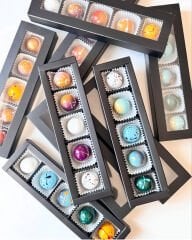 Premium El Yapımı Dolgulu Çikolata – 5’li Özel Tasarım Hediyelik Kutusu